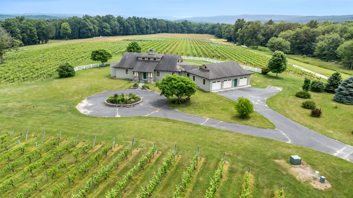 Greenwich Real Estate | View 454 Cassidy Hill Road | Listing