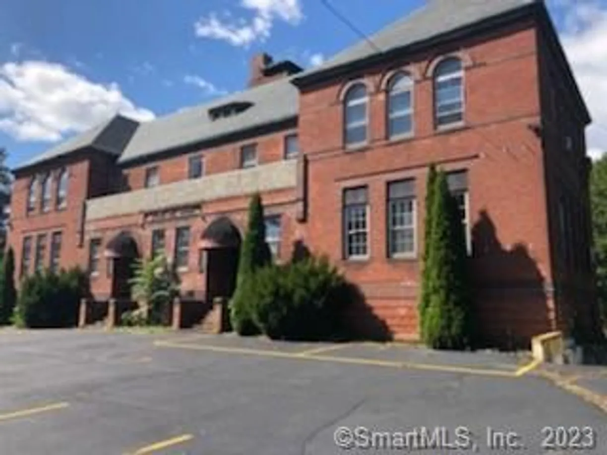Greenwich Real Estate | View 327 Laurel Hill Avenue