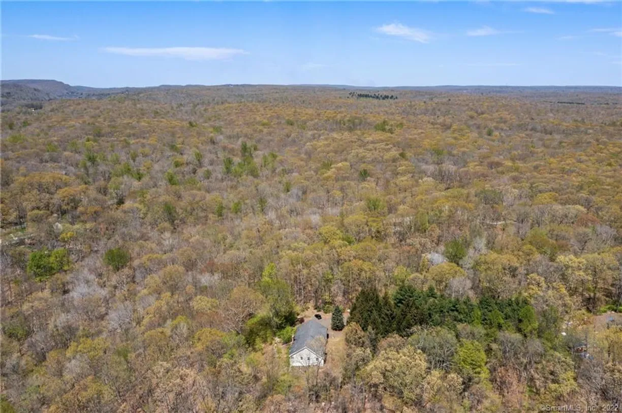 Greenwich Real Estate | View 310 Hart Road | Listing