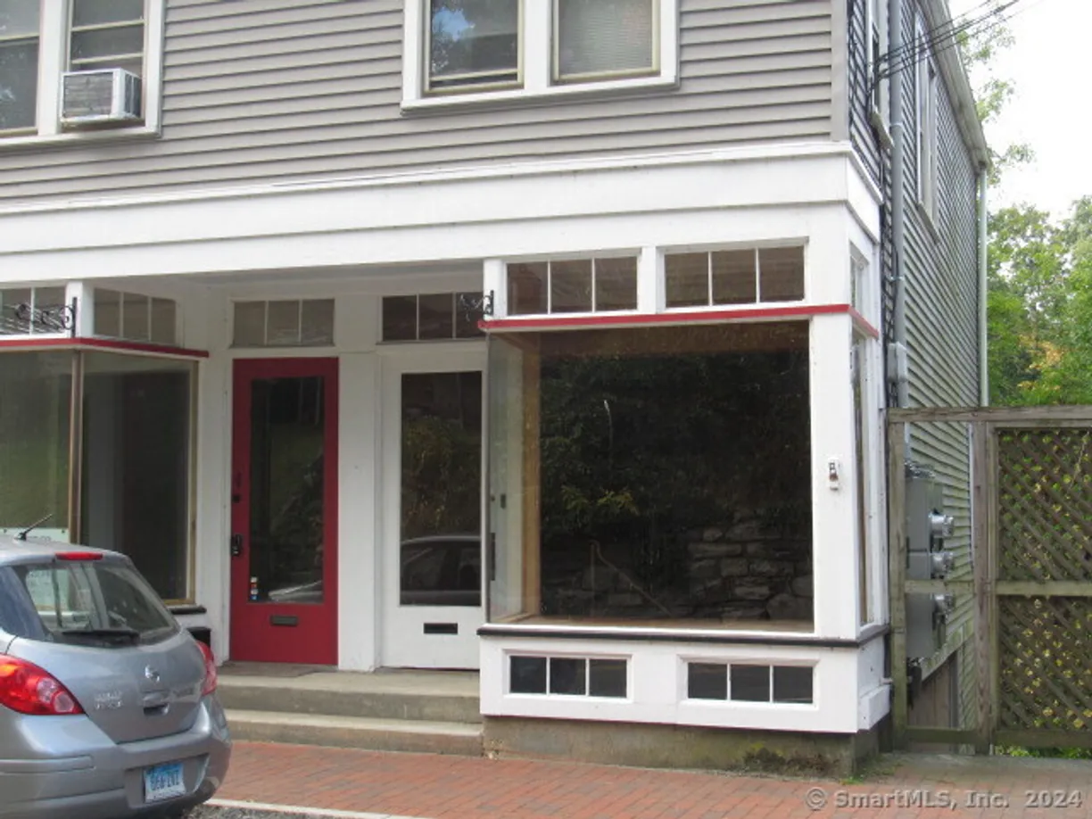 Greenwich Real Estate | View 124 Main Street, 3 | Listing