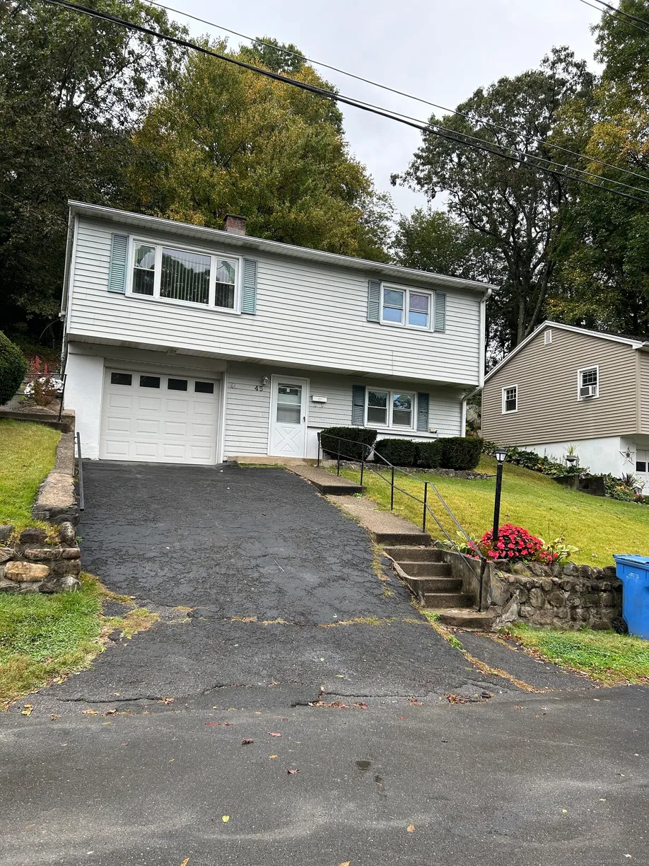 Greenwich Real Estate | View 45 Terrell Road | 3 Beds, 1 Bath