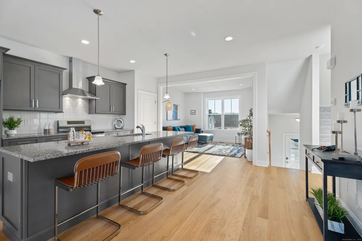 Greenwich Real Estate | View 115 Shea Circle, 115 | Listing