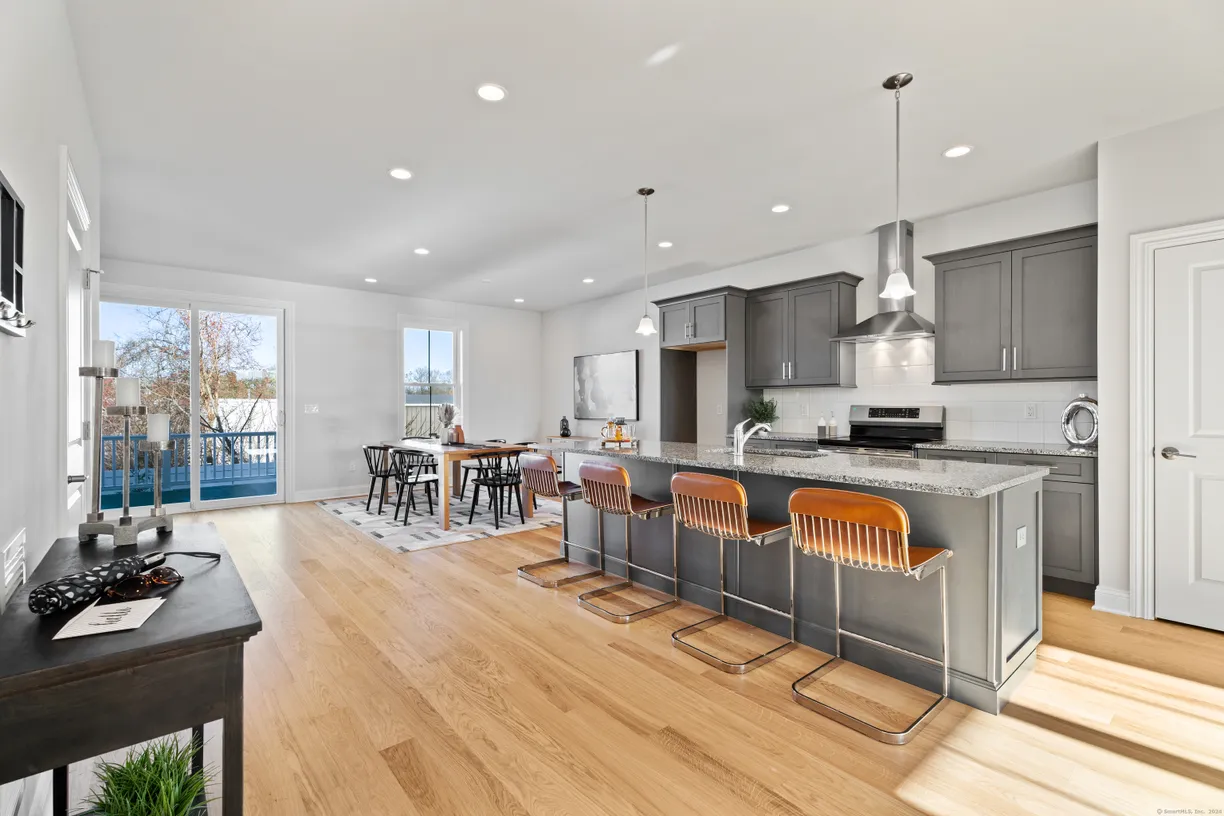 Greenwich Real Estate | View 115 Shea Circle, 115 | Listing