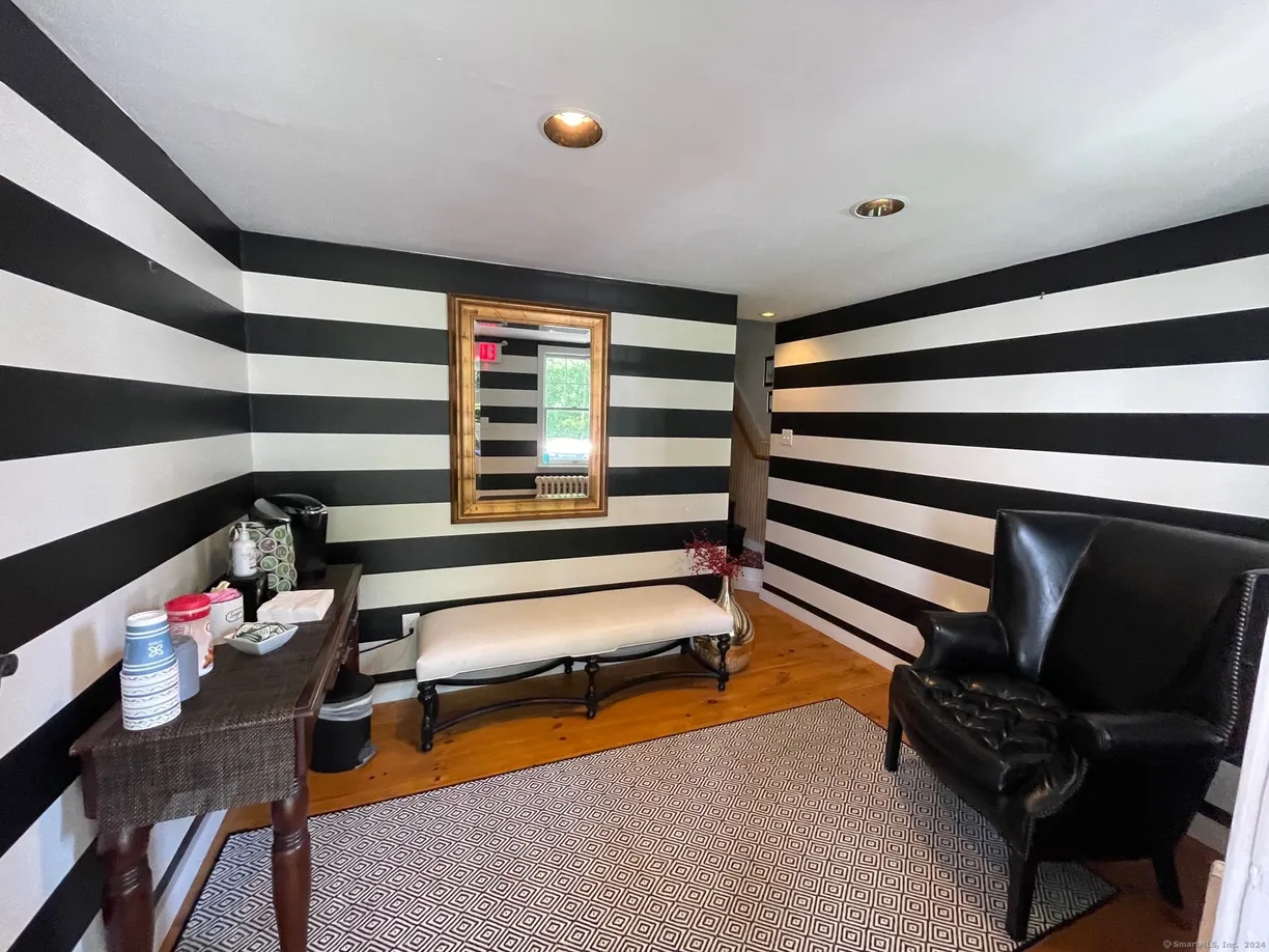 Greenwich Real Estate | View 323 Main Street | Listing