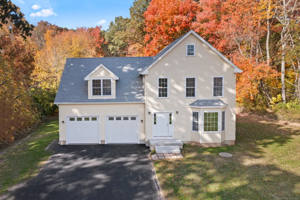 Greenwich Real Estate | View 207 Crystal Lake Road | 3 Beds, 2 Baths