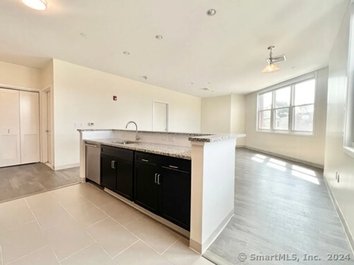 Greenwich Real Estate | View 215 Stillwater Avenue, 417 | 1 Bed, 1 Bath