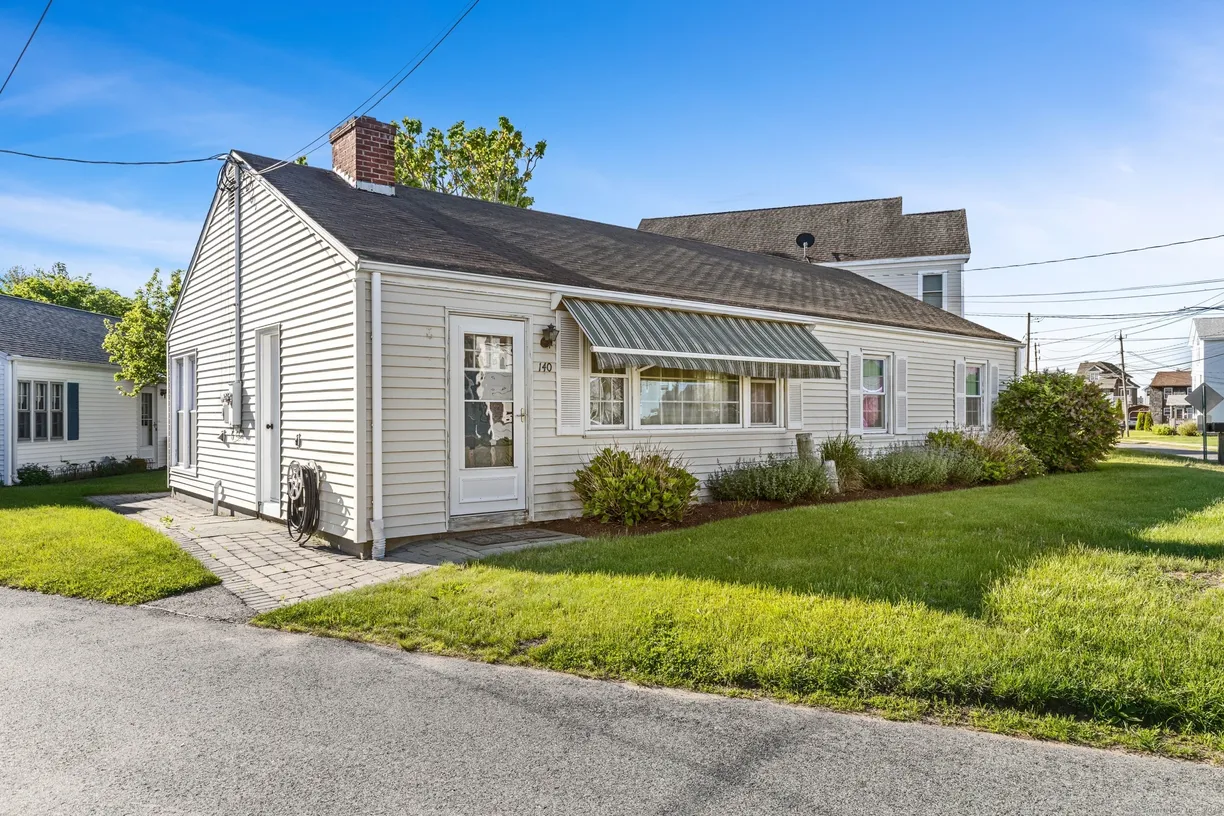 Greenwich Real Estate | View 140 Salt Island Road | Listing