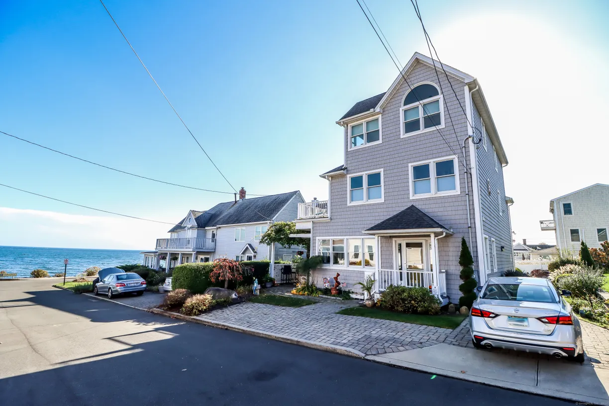 Greenwich Real Estate | View 1 Dunbar Road | Listing