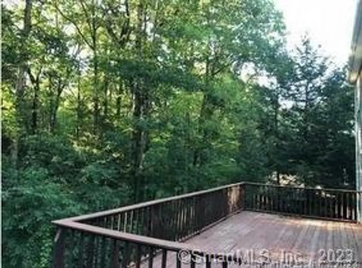 Greenwich Real Estate | View 42 Windham Drive | Listing