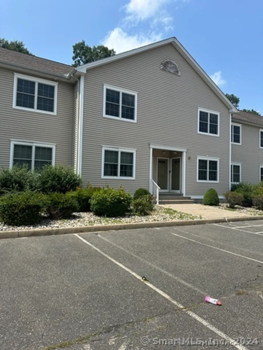 Greenwich Real Estate | View 86 Buff Cap Road, D08 | Listing