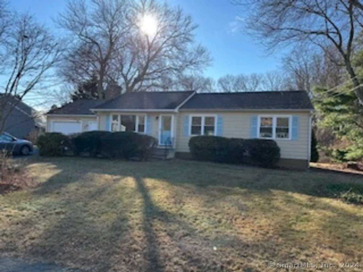 Greenwich Real Estate | View  | 3 Beds, 1 Bath