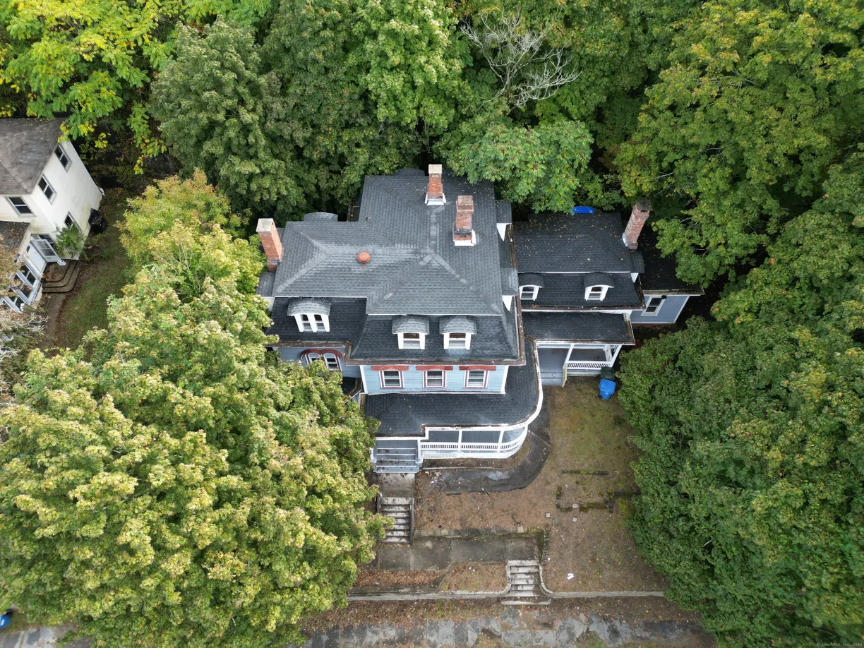Greenwich Real Estate | View 60 Laurel Hill Avenue | Listing