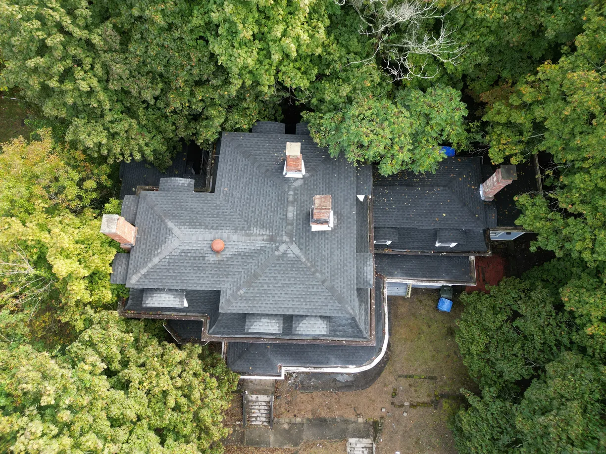 Greenwich Real Estate | View 60 Laurel Hill Avenue | Listing
