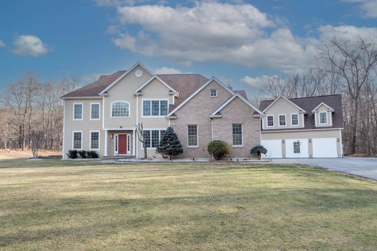 Greenwich Real Estate | View 115 Center Cemetery Road | 4 Beds, 4 Baths
