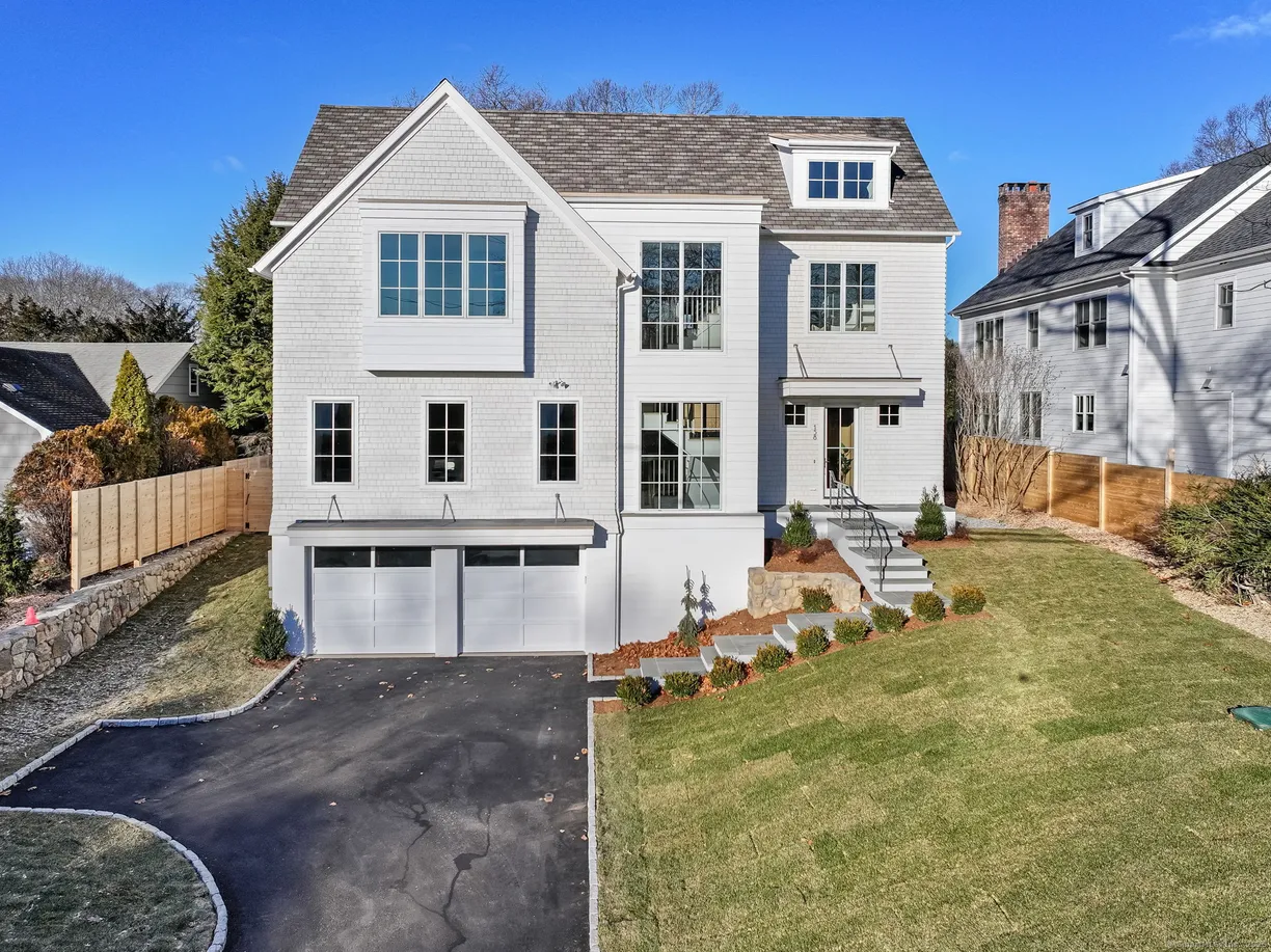 Greenwich Real Estate | View 158 Imperial Avenue | 6 Beds, 6 Baths