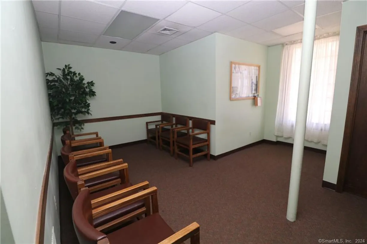 Greenwich Real Estate | View 25 Clinton Street | Listing