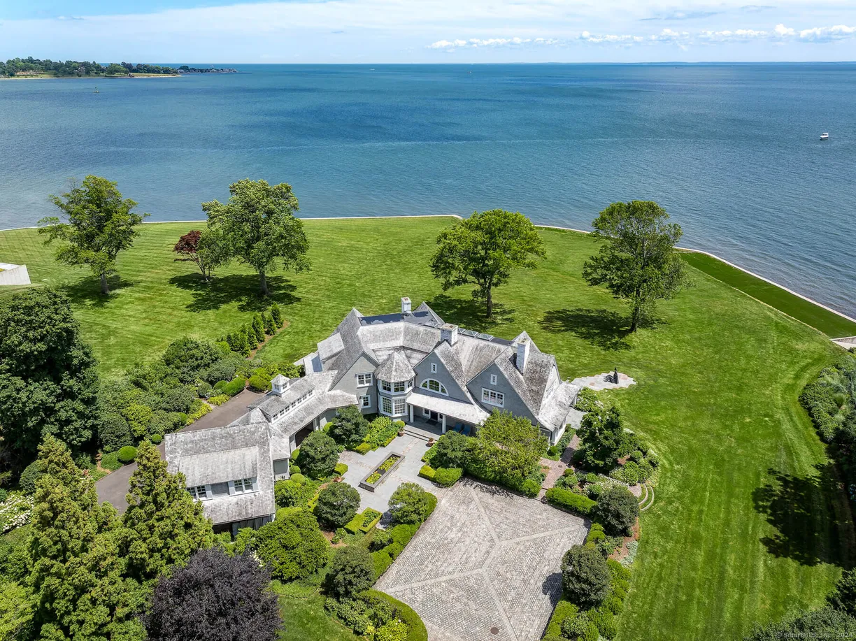 Greenwich Real Estate | View 122 Beachside Avenue | Listing