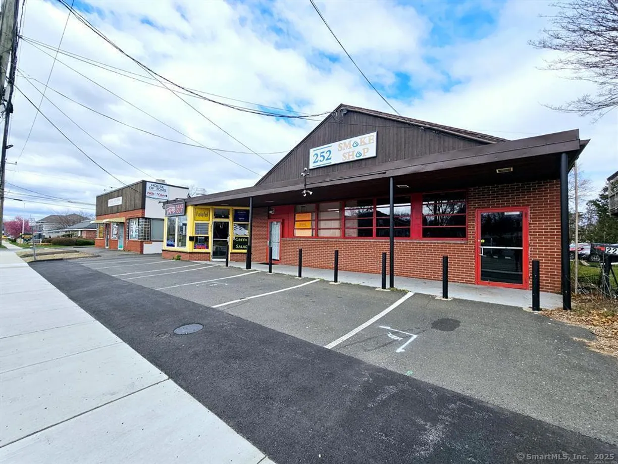Greenwich Real Estate | View 225-229 Hebron Avenue | Listing