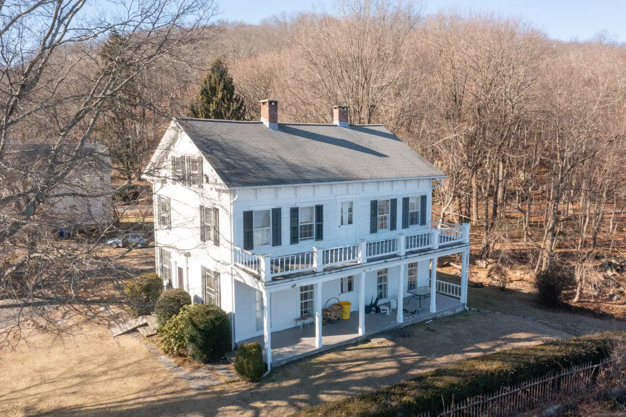 Greenwich Real Estate | View 139 Kirtland Street | Listing