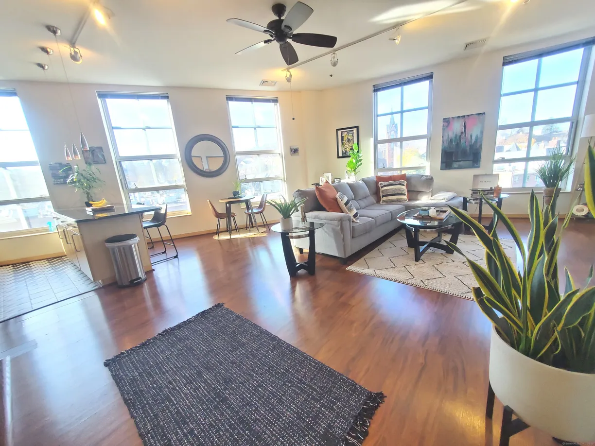 Greenwich Real Estate | View 10 Ann Street, 405 | 2 Beds, 2 Baths