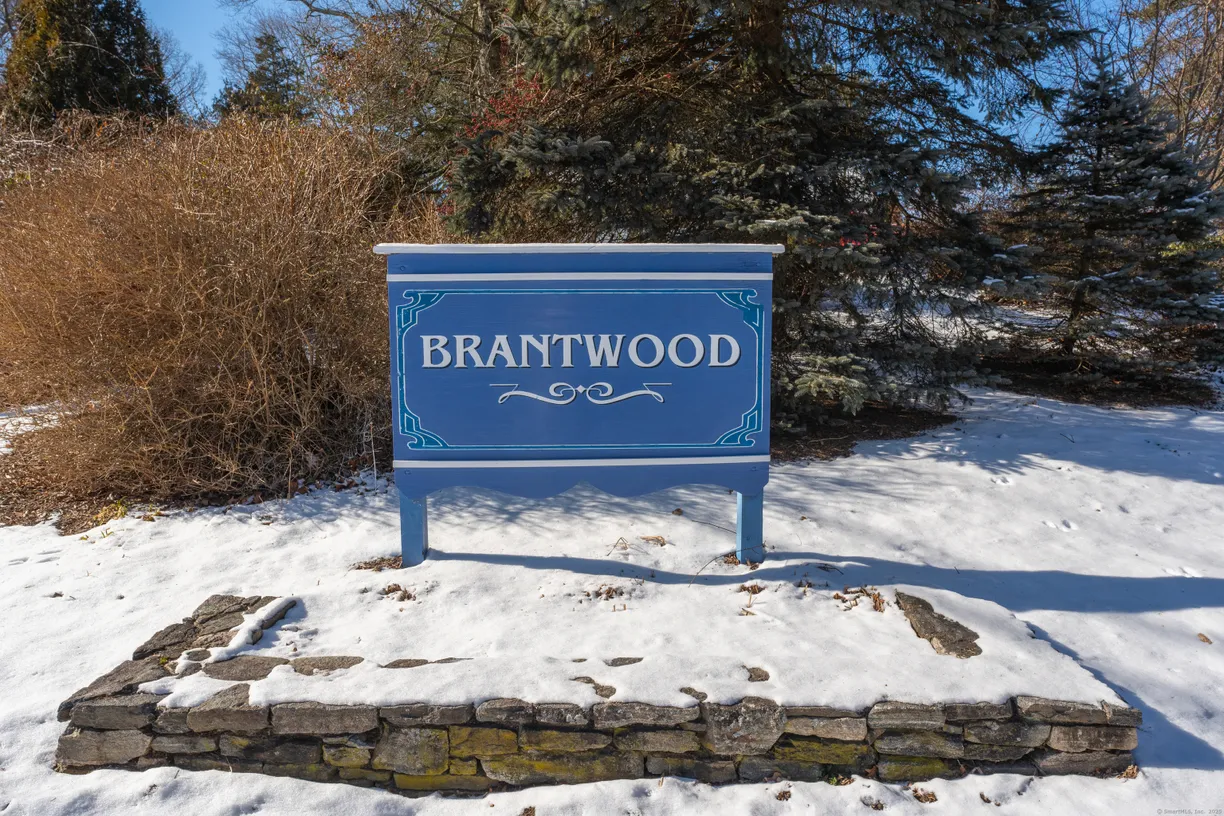 Greenwich Real Estate | View 19 Brantwood Drive, 19 | 2 Beds, 1 Bath