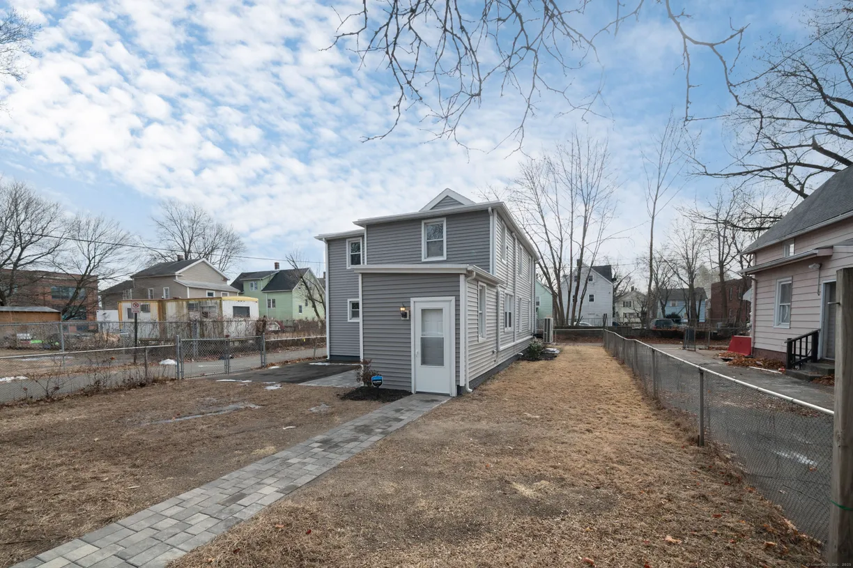 Greenwich Real Estate | View 1 Wilcox Place | Listing