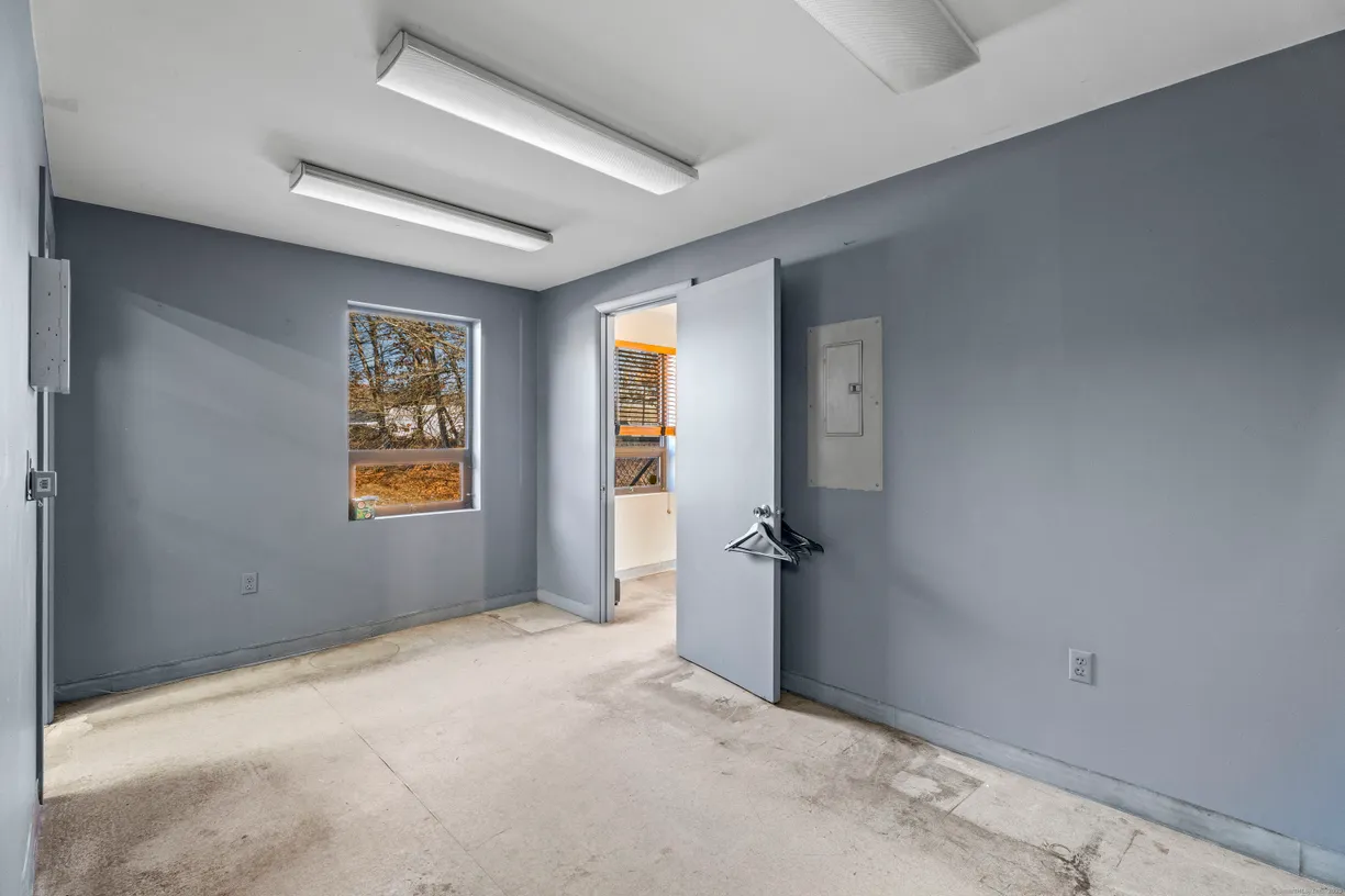 Greenwich Real Estate | View 8 Colton Road | Listing