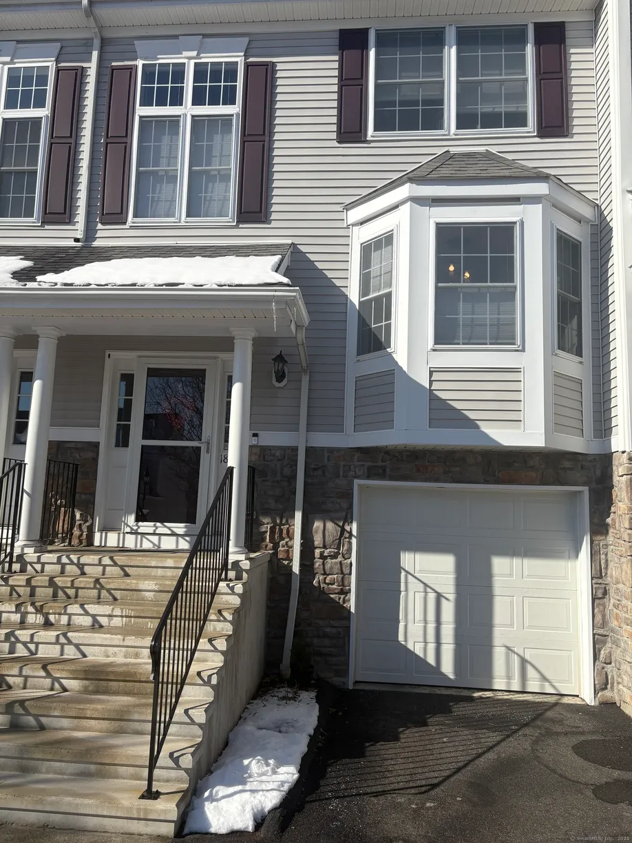 Greenwich Real Estate | View 1803 Pinnacle Way, 1803 | 2 Beds, 1 Bath
