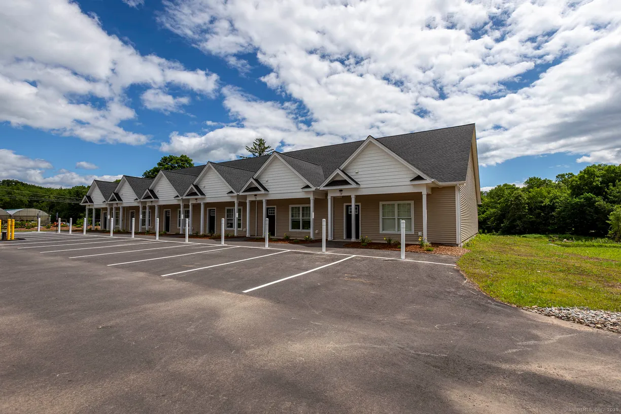 Greenwich Real Estate | View 7 Loomis Road, C | Listing