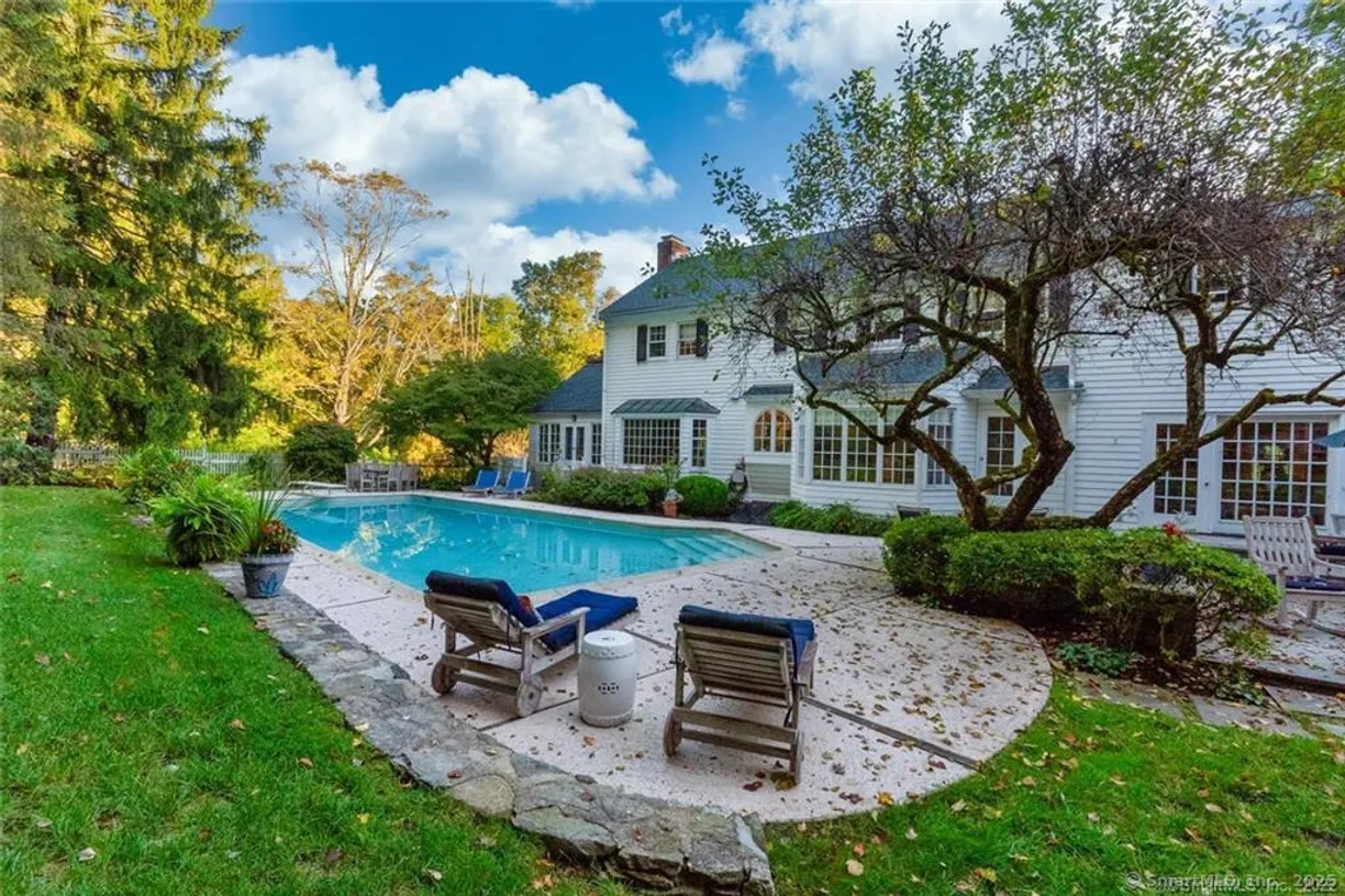 Greenwich Real Estate | View 25 Deacons Lane | Listing