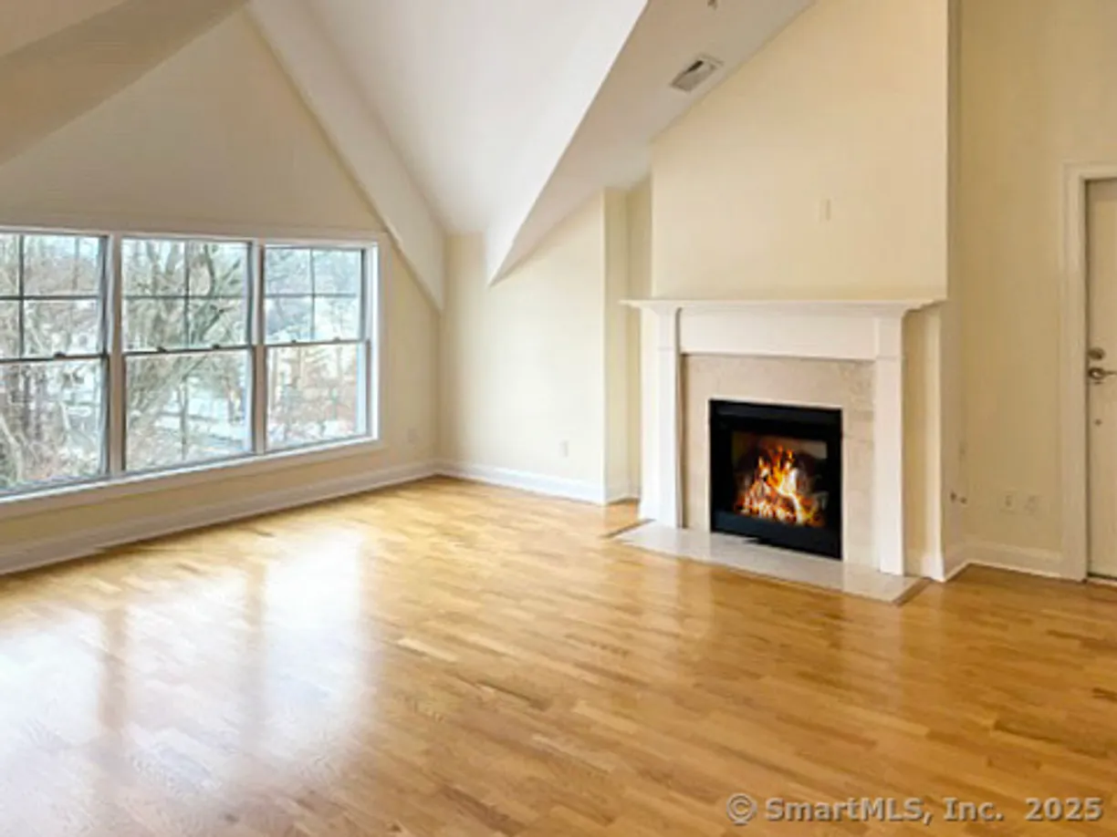 Greenwich Real Estate | View 16 Hayestown Road, A403 | 2 Beds, 2 Baths