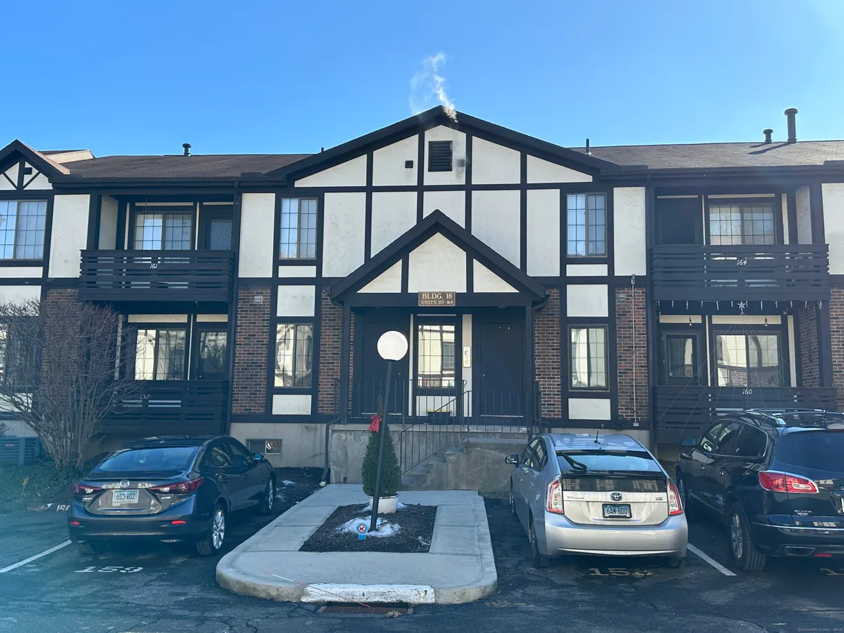 Greenwich Real Estate | View 365 Mather Street, 157 | 1 Bed, 1 Bath