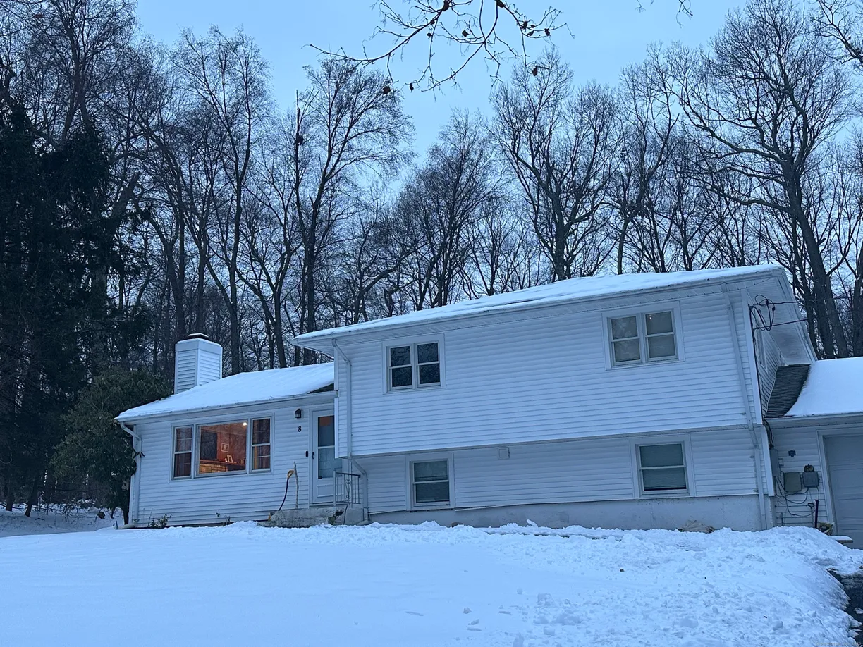 Greenwich Real Estate | View 8 Valley View Road | 3 Beds, 1 Bath