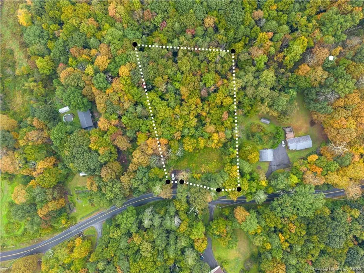 Greenwich Real Estate | View 302 Gillette Road