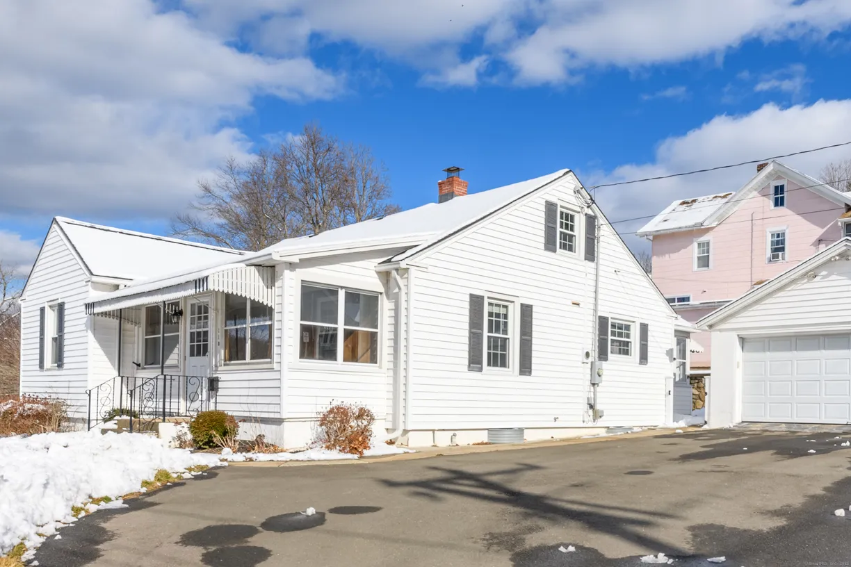 Greenwich Real Estate | View 118 Washington Avenue | 3 Beds, 1 Bath