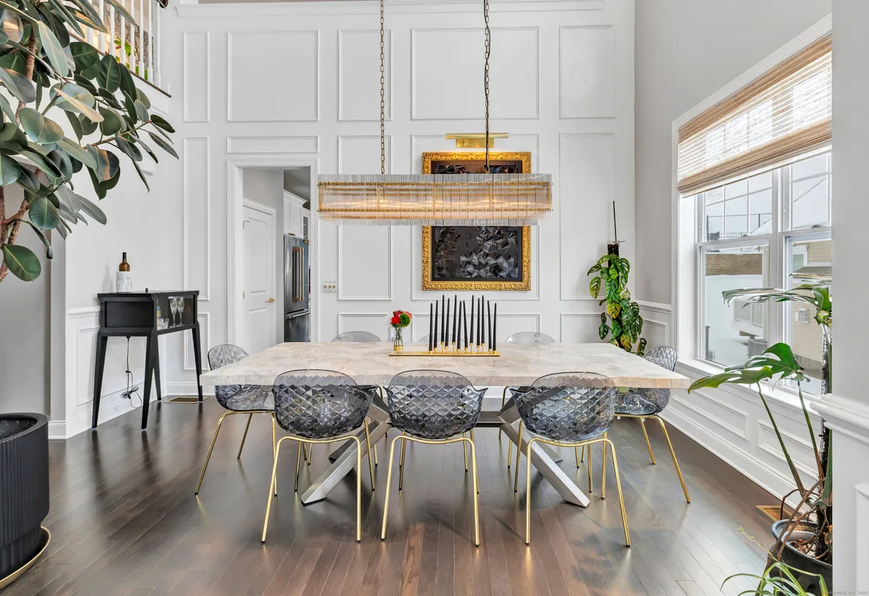 Greenwich Real Estate | View 29 Great Hill Drive, 29 | 3 Beds, 2 Baths