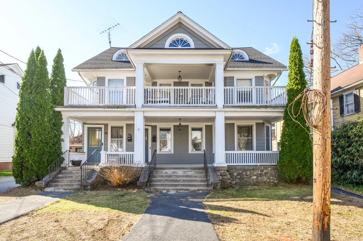 Greenwich Real Estate | View 164 Pythian Avenue | 6 Beds, 3 Baths