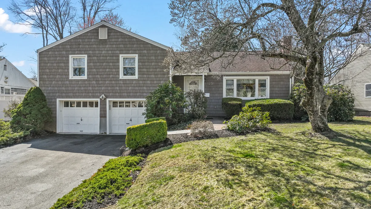 Greenwich Real Estate | View 125 Haynes Road | 3 Beds, 2 Baths