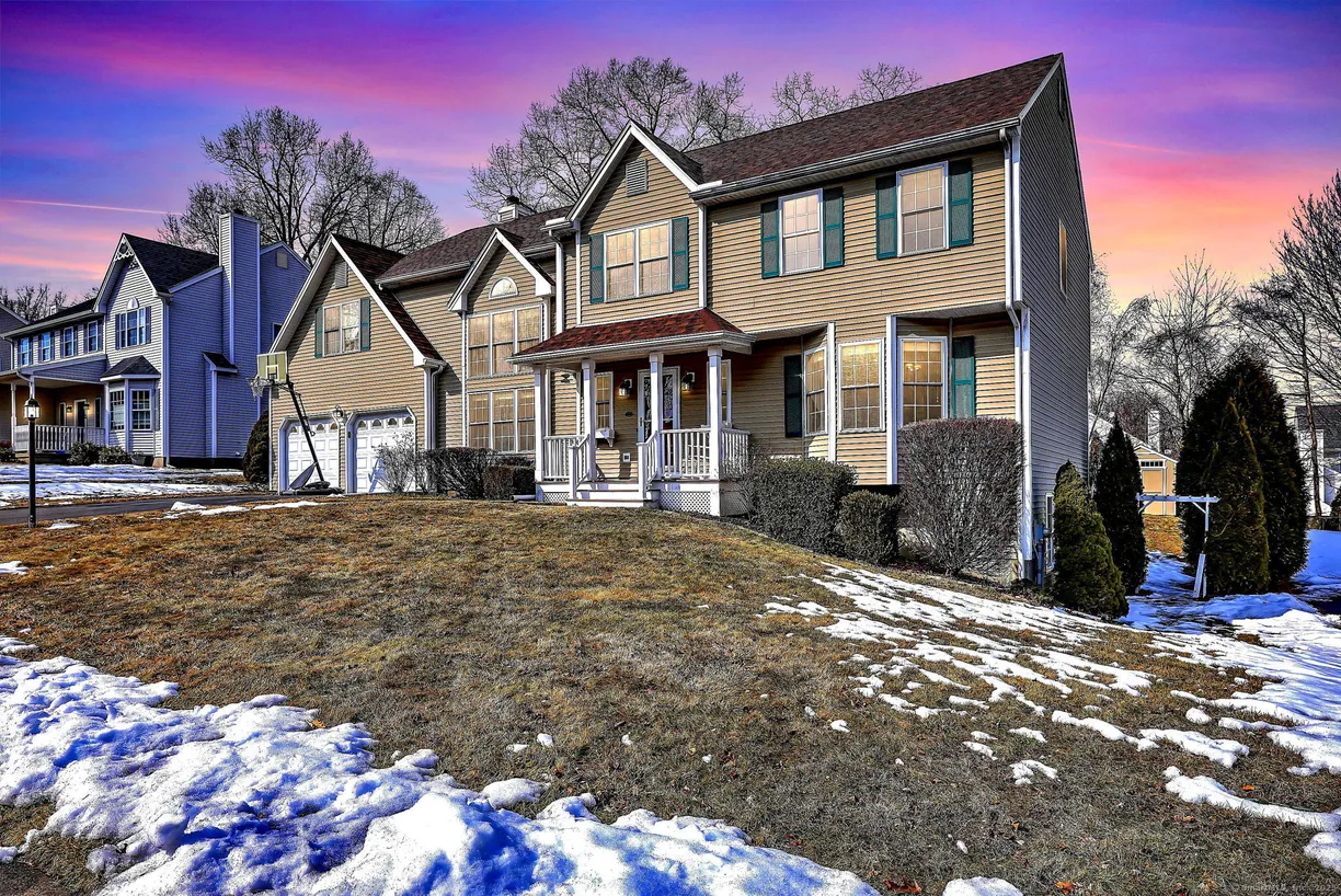 Greenwich Real Estate | View 108 Juniper Drive | 4 Beds, 3 Baths