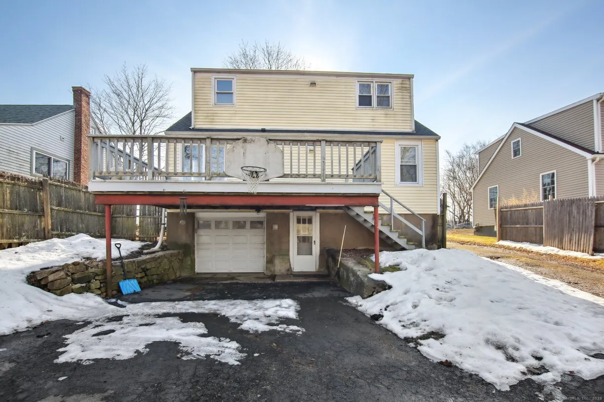 Greenwich Real Estate | View 157 Saltonstall Parkway | Listing