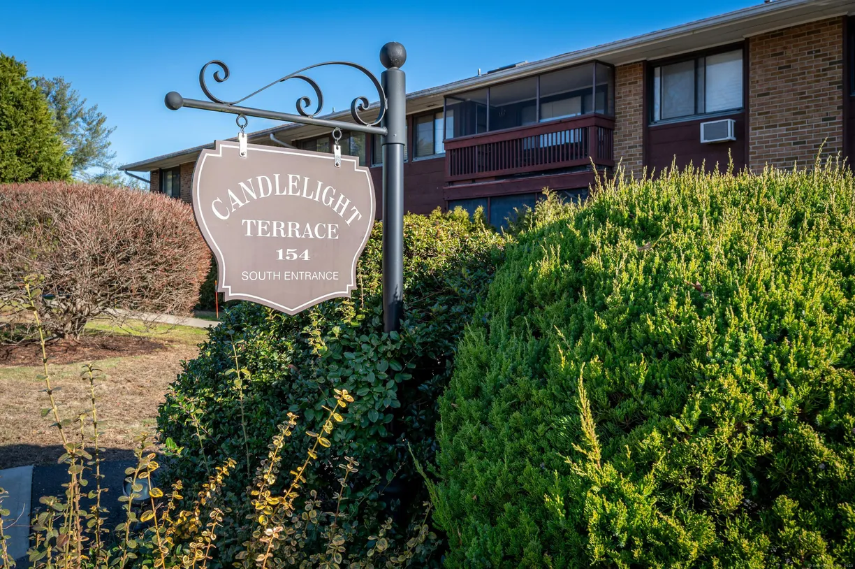 Greenwich Real Estate | View 154 Cold Spring Road, APT 3 | 1 Bed, 1 Bath