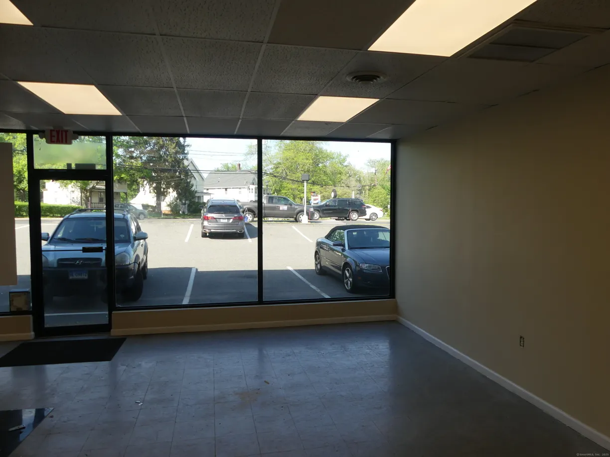 Greenwich Real Estate | View 1020 Farmington Avenue