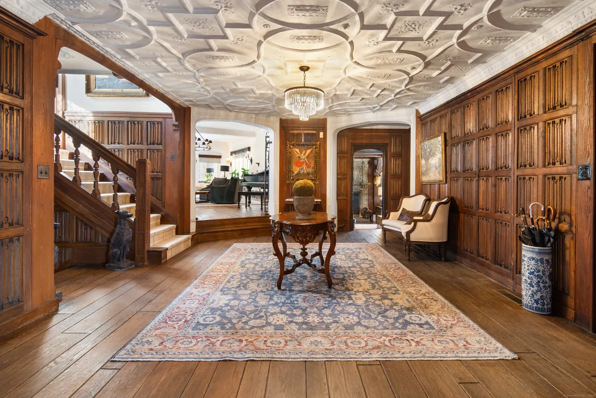 Greenwich Real Estate | View 17 River Lane | Listing