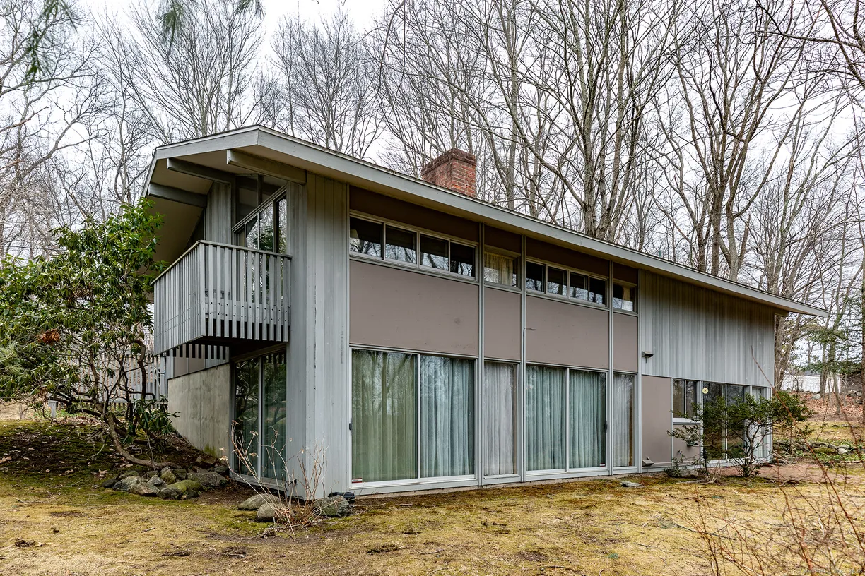 Greenwich Real Estate | View 55 Westwood Drive | 4 Beds, 2 Baths