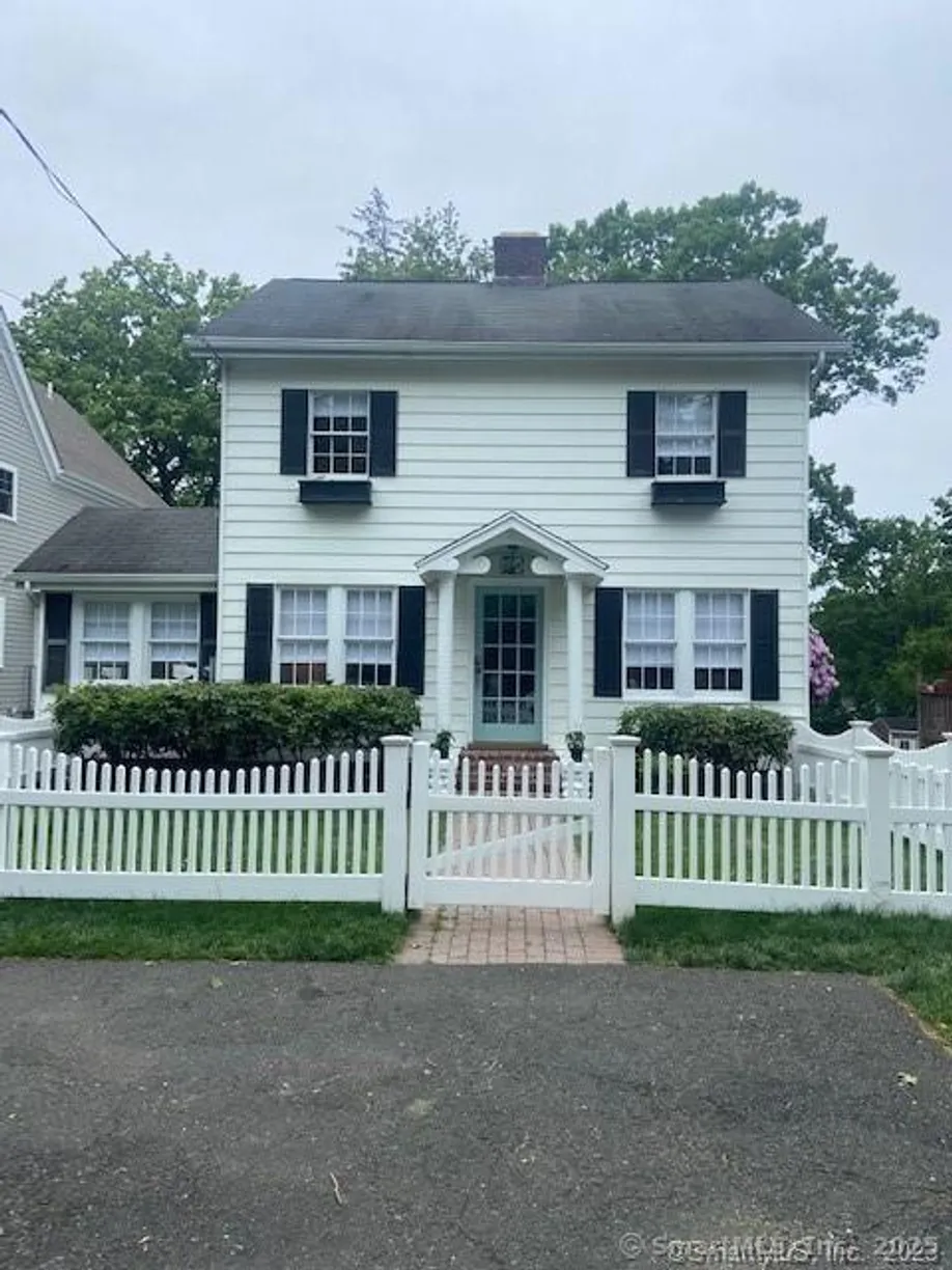 Greenwich Real Estate | View 243 Noroton Avenue | Listing