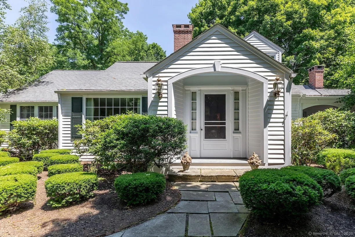 Greenwich Real Estate | View 28 Cornwall Bridge Road | Listing