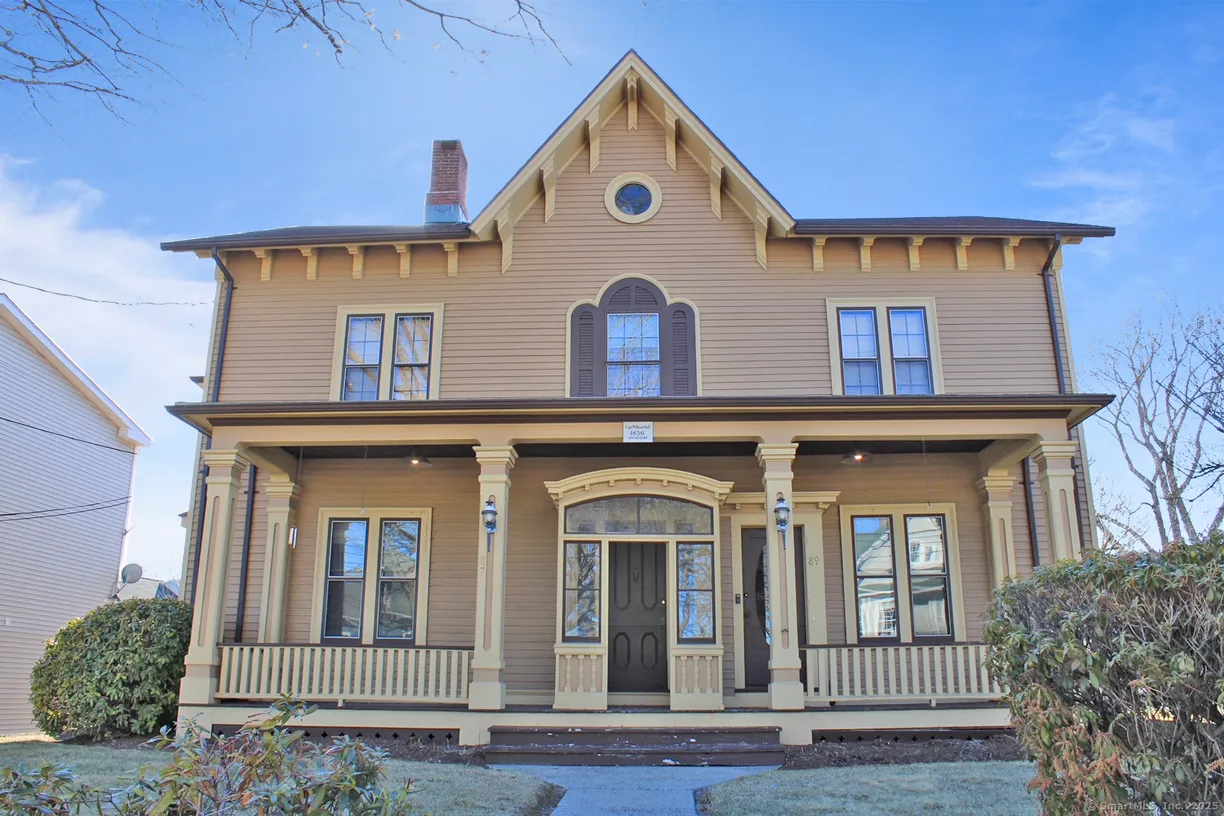 Greenwich Real Estate | View 87 Ellsworth Street, 87 | 2 Beds, 2 Baths