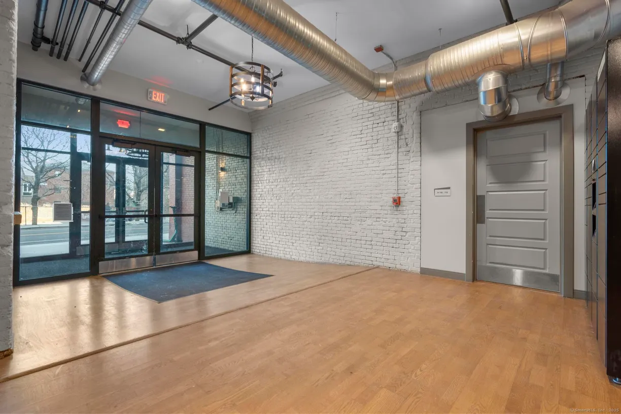 Greenwich Real Estate | View 111 Allyn Street | Listing