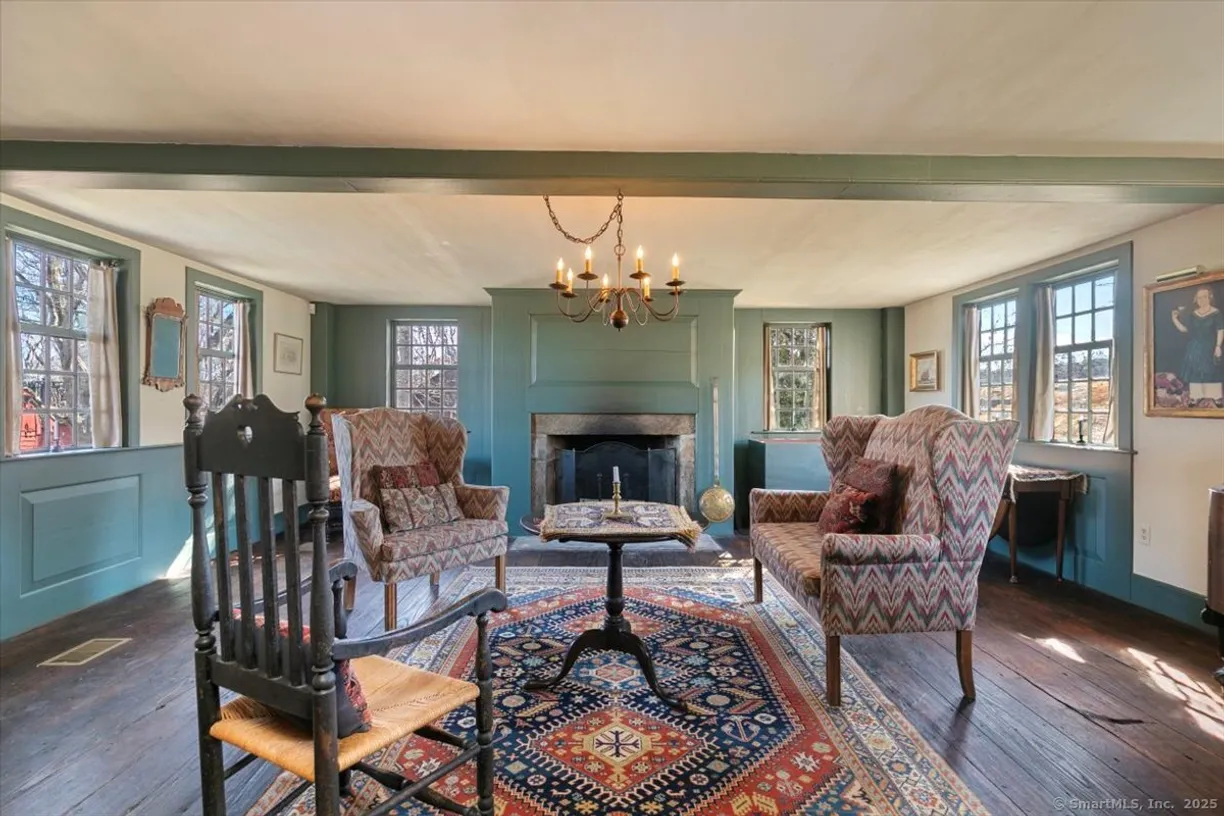 Greenwich Real Estate | View 78 Oakville Road | Listing