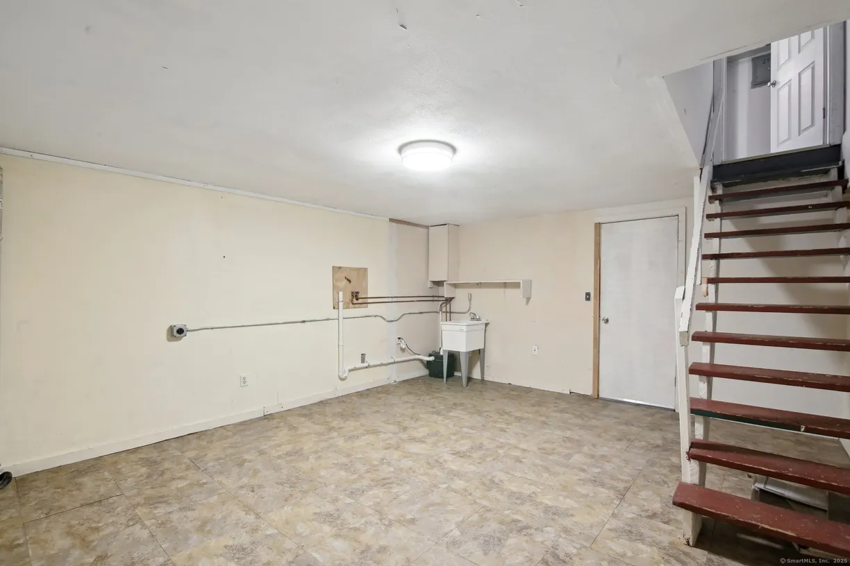 Greenwich Real Estate | View 16 Seymour Road, 5F | Listing